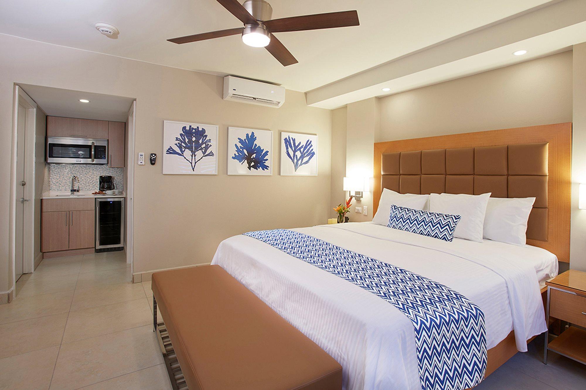 Divi Dutch Village Beach Resort Palm Beach Exterior foto